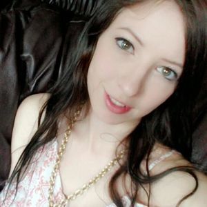 Meet your Posher, Lydia